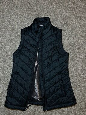 Columbia Black Quilted Women's Puffer Vest